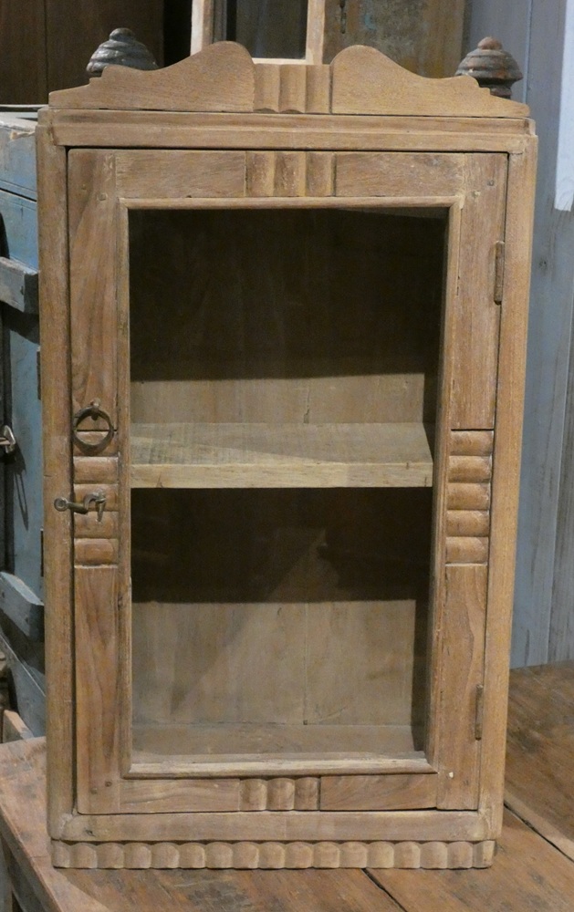 Petite vitrine en teck, ancienne, Rajasthan, Inde.