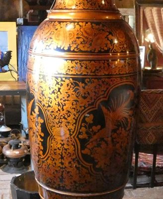 Grand vase en teck en 4 parties, ancien, peint à la main, Chine.