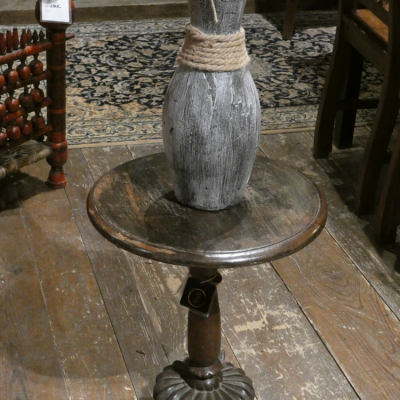 Guéridon en teck, Art-Déco, Java, Indonésie.