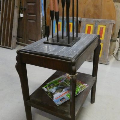 Table d'appoint en teck et plateau en marbre, Art-Déco, Java, Indonésie.