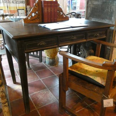 Bureau en teck, ancien, Vietnam.