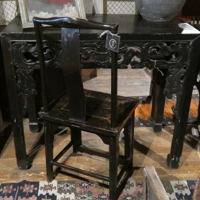 Console chinoise en teck, ancienne.