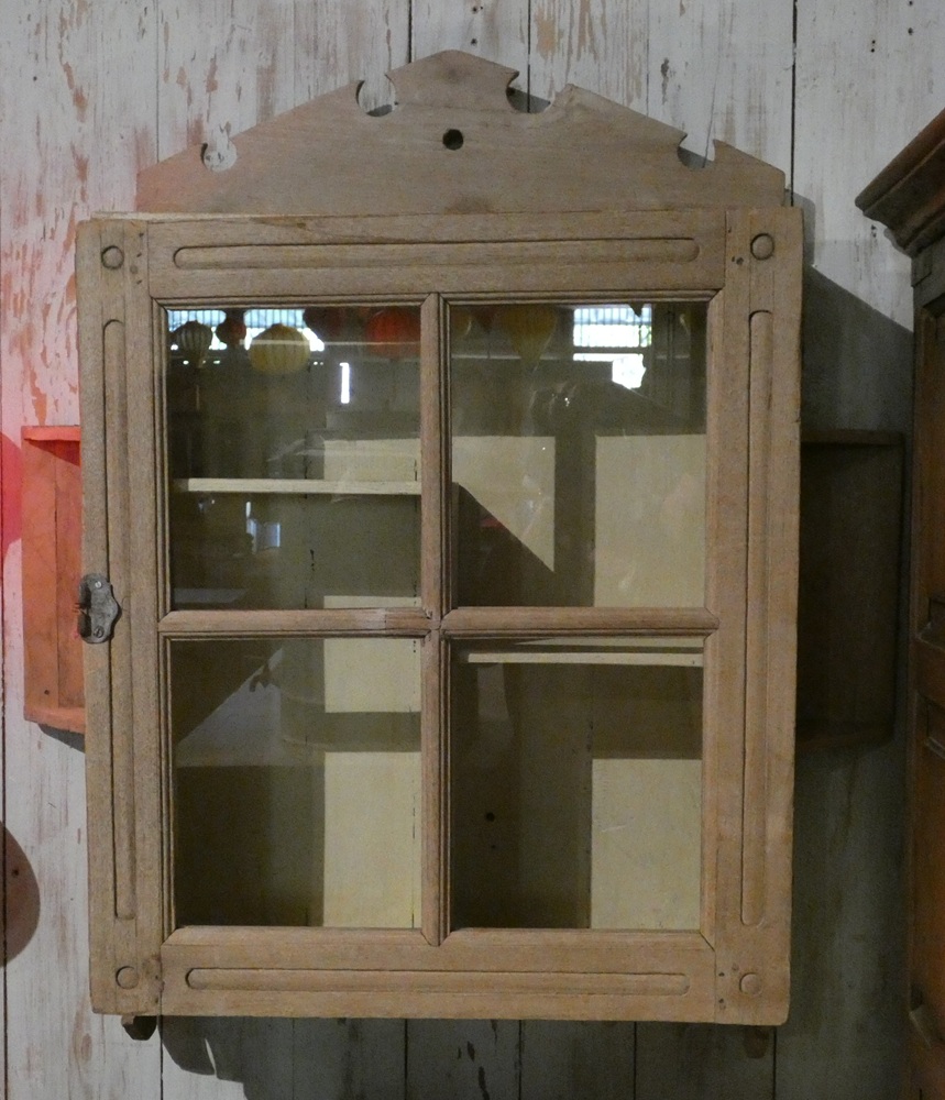 Petite vitrine en teck, ancienne, Rajasthan, Inde.